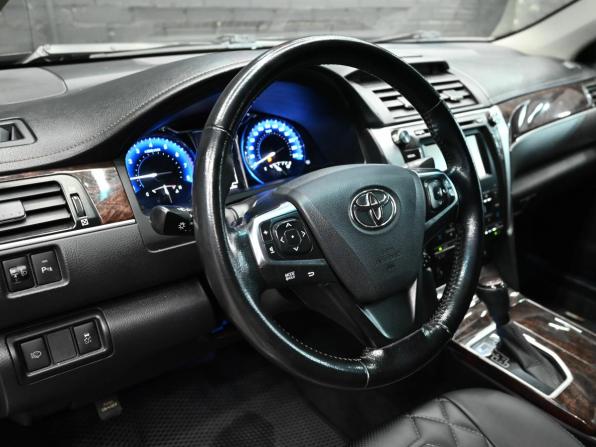 Toyota Camry VII (XV50) Рестайлинг с пробегом 2017 года, цена 2 550 000 рублей, 108321 км, седан, Автокод Объявления