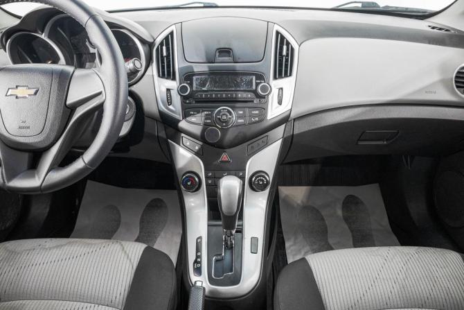 Chevrolet Cruze I Рестайлинг с пробегом 2014 года, цена 799 000 рублей, 188000 км, седан, Автокод Объявления