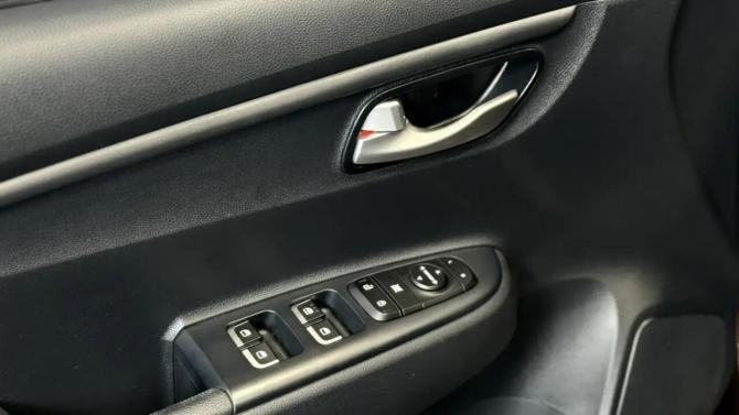 Kia Rio IV Рестайлинг с пробегом 2021 года, цена 1 850 000 рублей, 36007 км, седан, Автокод Объявления