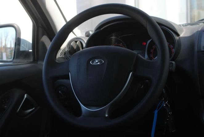 Lada (ВАЗ) Granta I Рестайлинг с пробегом 2023 года, цена 895 000 рублей, 27647 км, лифтбек, Автокод Объявления