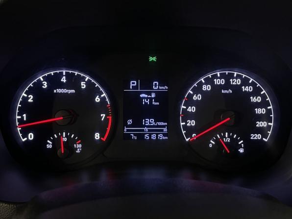 Hyundai Solaris II с пробегом 2017 года, цена 899 900 рублей, 151818 км, седан, Автокод Объявления
