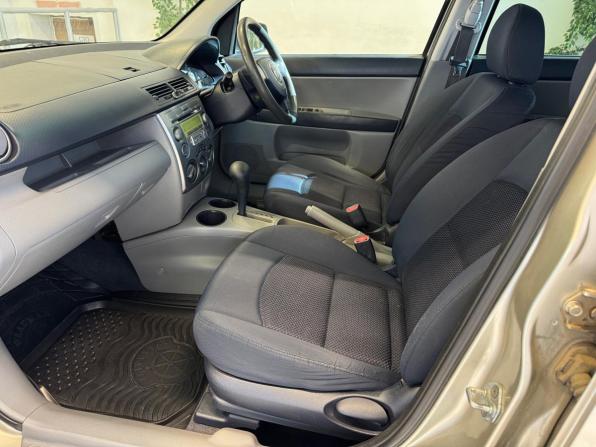 Mazda Demio II (DY) с пробегом 2003 года, цена 417 000 рублей, 218741 км, хэтчбек, Автокод Объявления