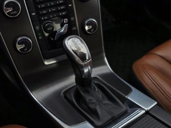 Volvo S60 II с пробегом 2013 года, цена 1 180 000 рублей, 139984 км, седан, Автокод Объявления