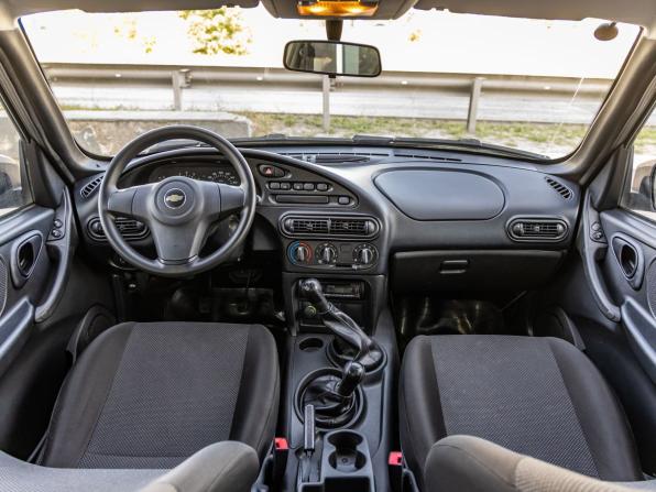 Chevrolet Niva I Рестайлинг с пробегом 2015 года, цена 738 000 рублей, 42729 км, внедорожник, Автокод Объявления