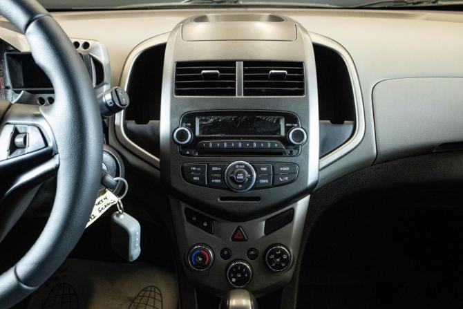 Chevrolet Aveo II с пробегом 2012 года, цена 650 000 рублей, 208182 км, хэтчбек, Автокод Объявления