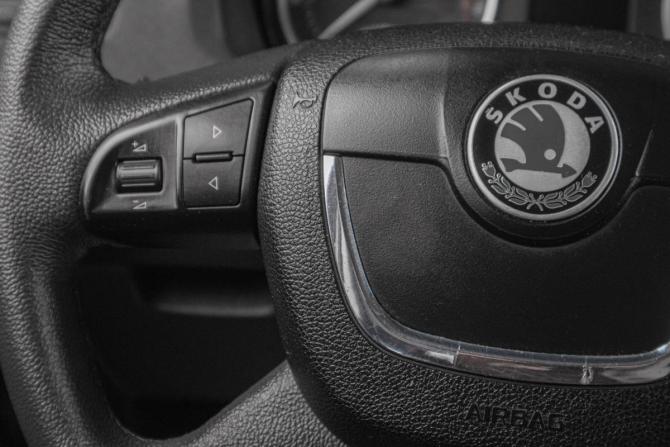 Skoda Octavia II (A5) Рестайлинг с пробегом 2012 года, цена 879 000 рублей, 172000 км, лифтбек, Автокод Объявления