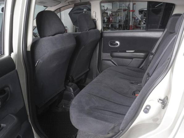Nissan Tiida I Рестайлинг с пробегом 2010 года, цена 720 000 рублей, 243562 км, хэтчбек, Автокод Объявления