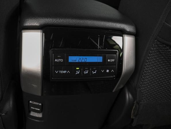 Toyota Land Cruiser Prado 150 Series Рестайлинг 2 с пробегом 2019 года, цена 6 869 000 рублей, 46561 км, внедорожник, Автокод Объявления