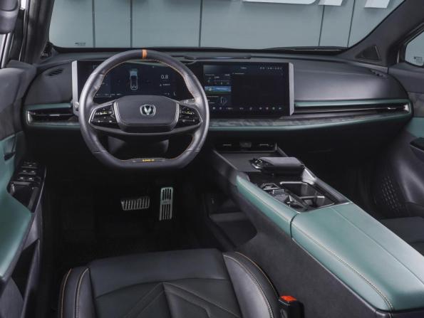 Changan UNI-T I Рестайлинг с пробегом 2023 года, цена 2 630 000 рублей, 9659 км, внедорожник, Автокод Объявления