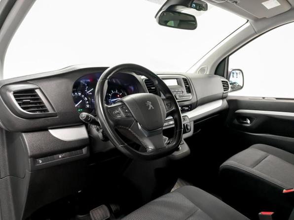 Peugeot Traveller I с пробегом 2019 года, цена 3 150 000 рублей, 42225 км, минивэн, Автокод Объявления