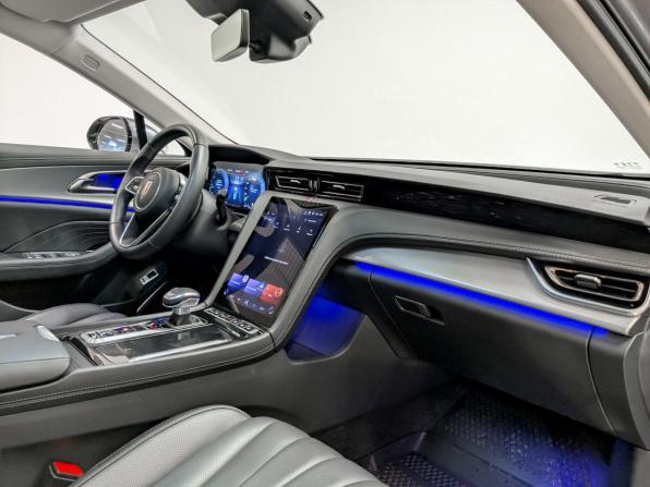 Hongqi H5 II с пробегом 2023 года, цена 2 995 000 рублей, 18400 км, седан, Автокод Объявления