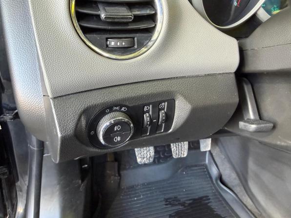 Chevrolet Cruze I Рестайлинг с пробегом 2013 года, цена 630 000 рублей, 240000 км, хэтчбек, Автокод Объявления