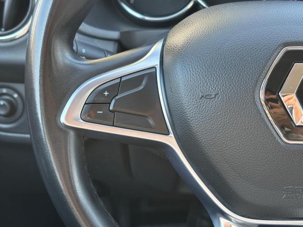 Renault Sandero II с пробегом 2018 года, цена 1 145 000 рублей, 87052 км, хэтчбек, Автокод Объявления