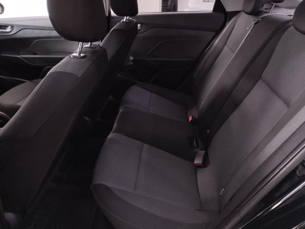 Hyundai Solaris II с пробегом 2017 года, цена 1 050 000 рублей, 173533 км, седан, Автокод Объявления