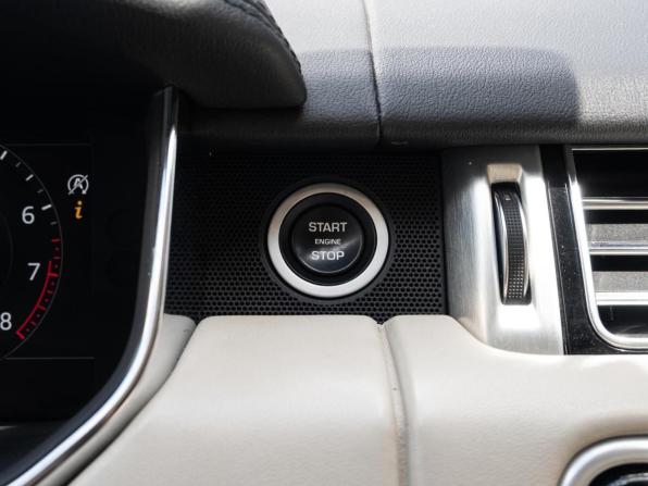 Land Rover Range Rover IV Рестайлинг с пробегом 2019 года, цена 8 350 000 рублей, 52803 км, внедорожник, Автокод Объявления