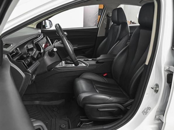 Omoda S5 с пробегом 2024 года, цена 1 444 000 рублей, 33130 км, седан, Автокод Объявления
