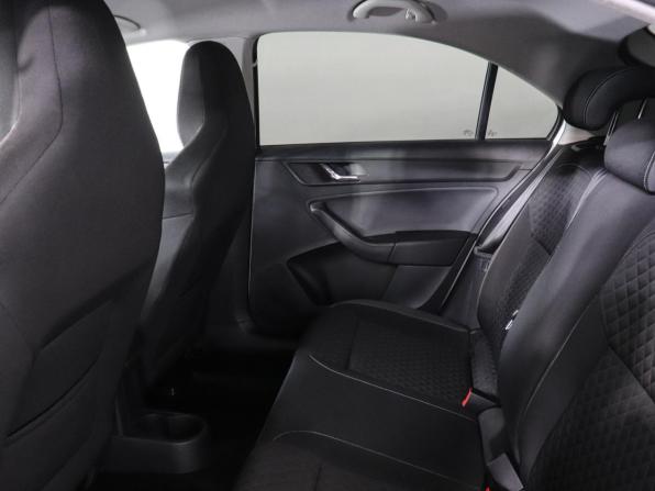 Skoda Rapid I с пробегом 2015 года, цена 999 000 рублей, 171523 км, лифтбек, Автокод Объявления