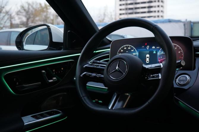 Mercedes-Benz E-Класс VI (W214 S214) с пробегом 2024 года, цена 7 850 000 рублей, 14000 км, седан, Автокод Объявления