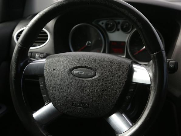 Ford Focus II Рестайлинг с пробегом 2008 года, цена 355 000 рублей, 290000 км, седан, Автокод Объявления