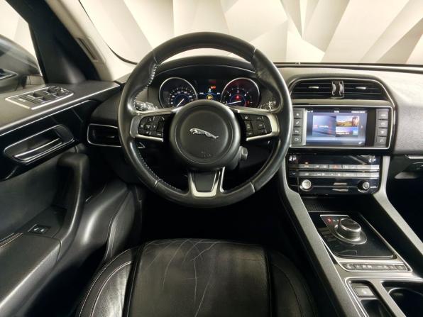 Jaguar F-Pace I с пробегом 2017 года, цена 2 069 000 рублей, 153845 км, внедорожник, Автокод Объявления
