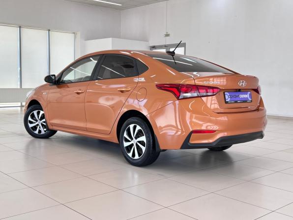 Hyundai Solaris II с пробегом 2018 года, цена 1 310 000 рублей, 153434 км, седан, Автокод Объявления