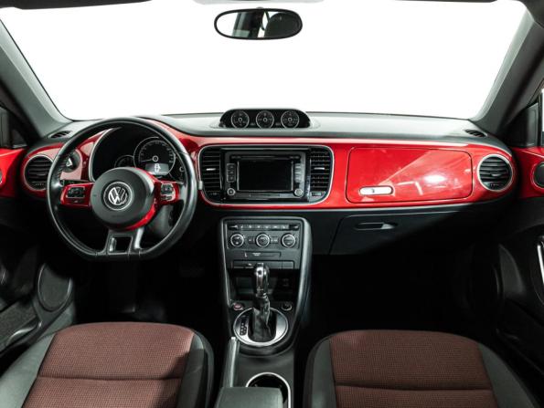 Volkswagen Beetle II (A5) с пробегом 2013 года, цена 1 249 700 рублей, 143418 км, хэтчбек, Автокод Объявления