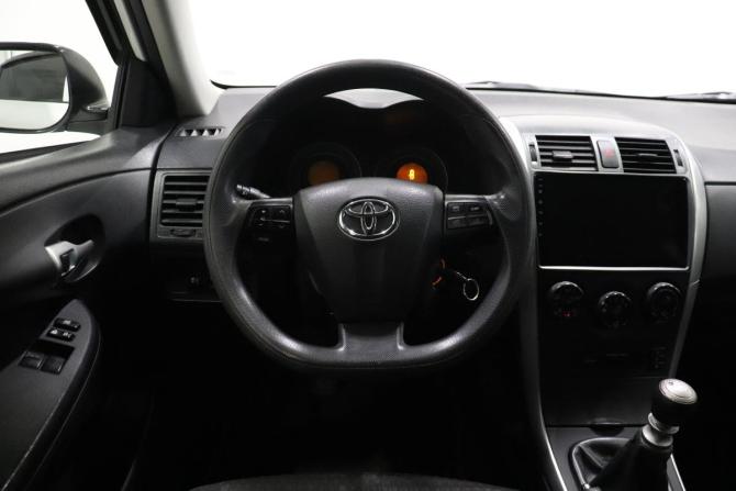 Toyota Corolla X (E140 E150) Рестайлинг с пробегом 2013 года, цена 1 100 000 рублей, 179800 км, седан, Автокод Объявления