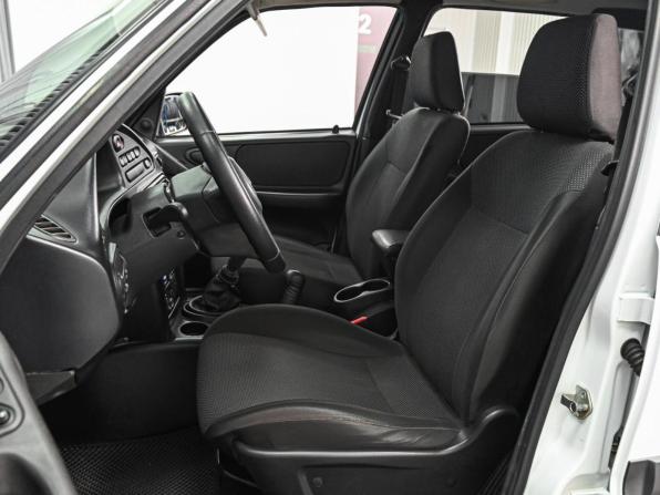 Chevrolet Niva I Рестайлинг с пробегом 2018 года, цена 899 000 рублей, 160090 км, внедорожник, Автокод Объявления