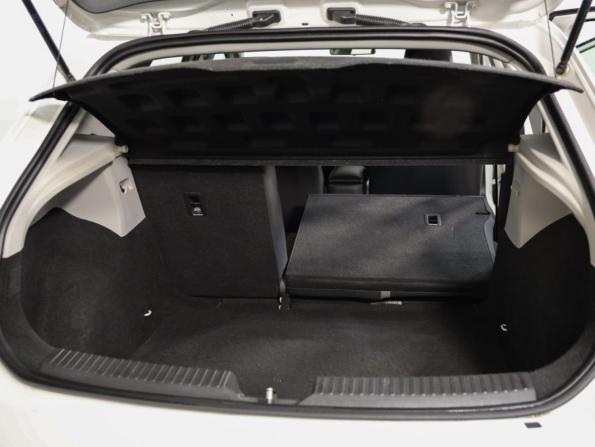 SEAT Leon III с пробегом 2013 года, цена 1 049 000 рублей, 154791 км, хэтчбек, Автокод Объявления