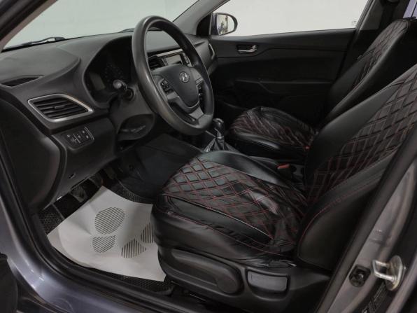 Hyundai Solaris II с пробегом 2017 года, цена 895 000 рублей, 245617 км, седан, Автокод Объявления