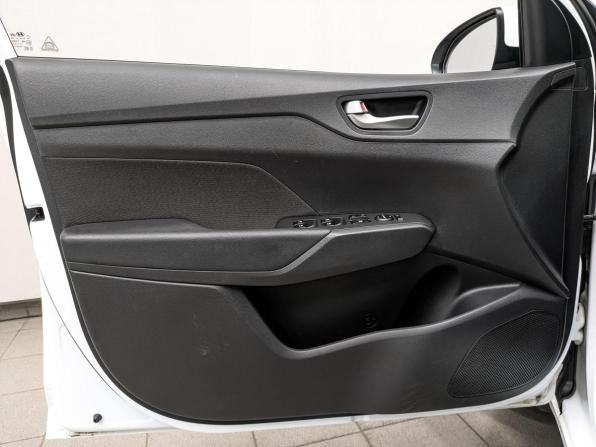 Hyundai Solaris II с пробегом 2019 года, цена 1 535 000 рублей, 48958 км, седан, Автокод Объявления