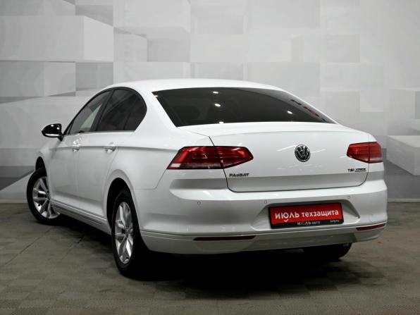 Volkswagen Passat B8 с пробегом 2016 года, цена 1 750 000 рублей, 196767 км, седан, Автокод Объявления
