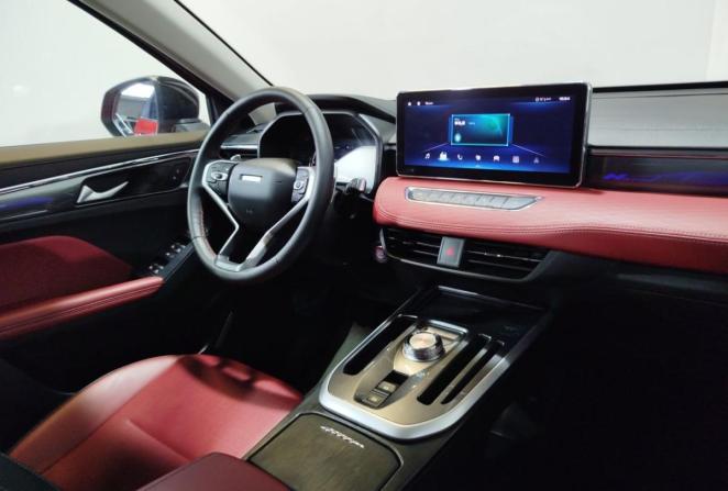 Haval Jolion I Рестайлинг с пробегом 2024 года, цена 2 250 000 рублей, 28504 км, внедорожник, Автокод Объявления
