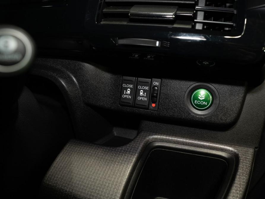 Honda Stepwgn V Рестайлинг Чита  - изображение 16