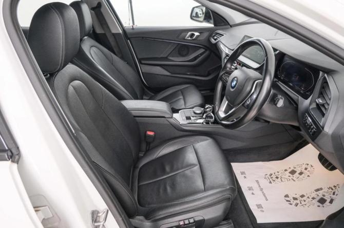 BMW 1 серии III (F40) с пробегом 2021 года, цена 1 549 000 рублей, 91100 км, хэтчбек, Автокод Объявления