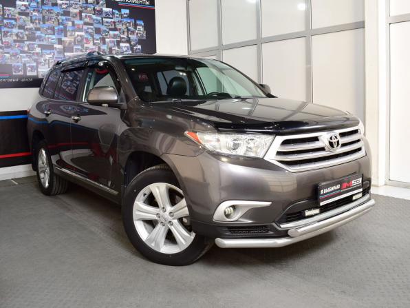 Toyota Highlander II (XU40) Рестайлинг с пробегом 2011 года, цена 1 933 999 рублей, 194041 км, внедорожник, Автокод Объявления