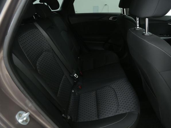 Kia Ceed III с пробегом 2019 года, цена 1 615 000 рублей, 124800 км, универсал, Автокод Объявления
