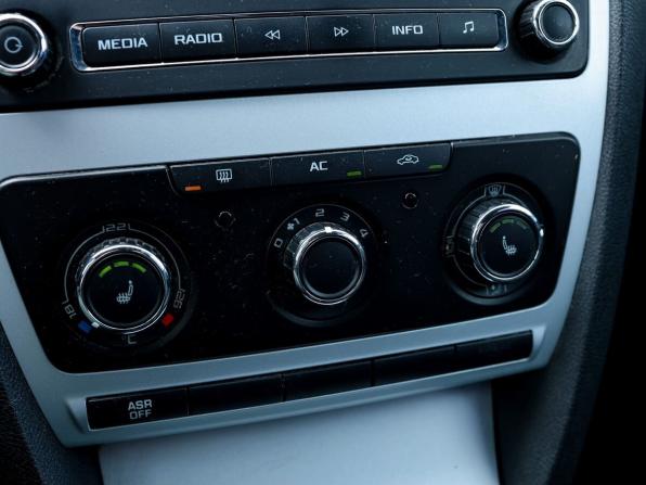 Skoda Octavia II (A5) Рестайлинг с пробегом 2010 года, цена 799 000 рублей, 152700 км, лифтбек, Автокод Объявления