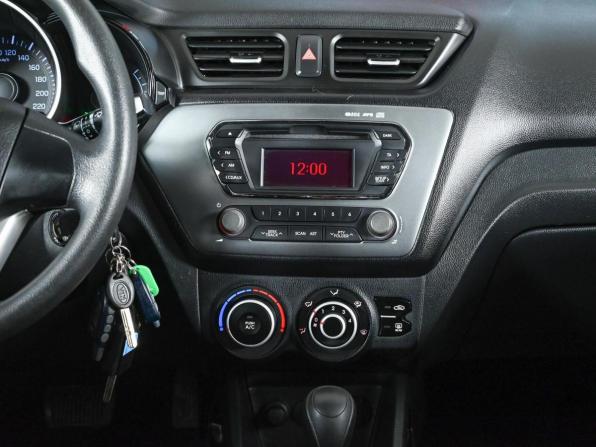 Kia Rio III с пробегом 2013 года, цена 1 000 000 рублей, 193170 км, хэтчбек, Автокод Объявления