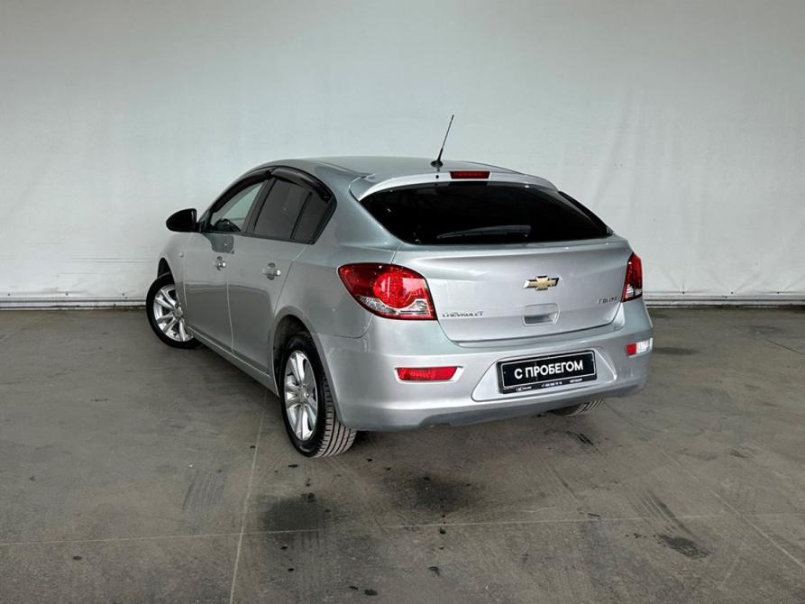 Chevrolet Cruze I Рестайлинг Москва  - изображение 4