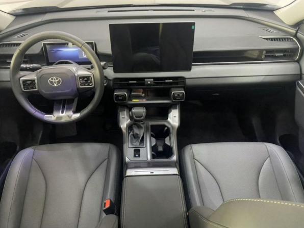 Новый Toyota RAV4 VI (XA60) 2026 года, цена 4 049 000 рублей, внедорожник, Автокод Объявления