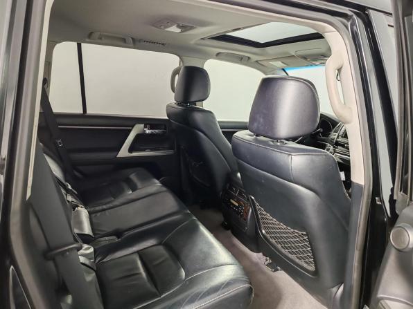 Toyota Land Cruiser 200 Series Рестайлинг 1 с пробегом 2015 года, цена 4 449 000 рублей, 172494 км, внедорожник, Автокод Объявления