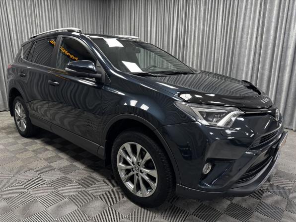 Toyota RAV4 IV (XA40) Рестайлинг с пробегом 2017 года, цена 2 300 000 рублей, 155954 км, внедорожник, Автокод Объявления