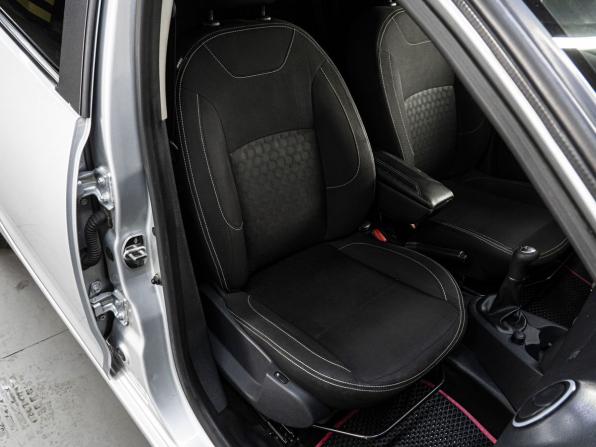 Renault Sandero II с пробегом 2015 года, цена 600 000 рублей, 217798 км, хэтчбек, Автокод Объявления