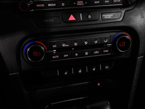 Kia Ceed III с пробегом 2018 года, цена 1 830 000 рублей, 98550 км, хэтчбек, Автокод Объявления