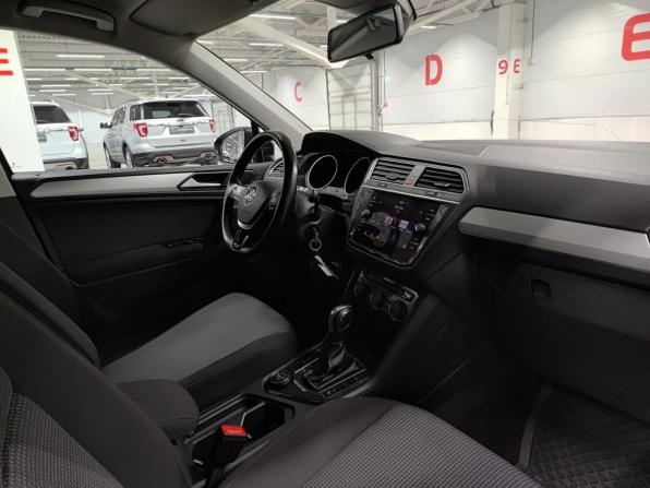 Volkswagen Tiguan II с пробегом 2019 года, цена 2 700 000 рублей, 71750 км, внедорожник, Автокод Объявления