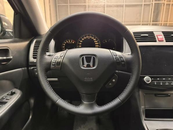 Honda Accord VII Рестайлинг с пробегом 2006 года, цена 997 000 рублей, 382000 км, седан, Автокод Объявления
