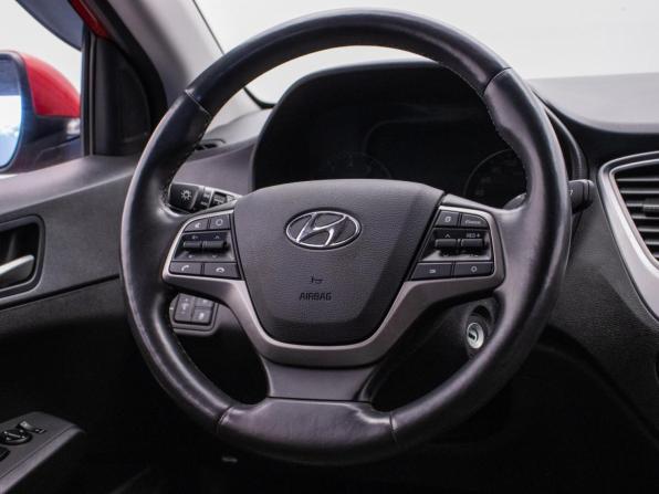 Hyundai Solaris II с пробегом 2019 года, цена 1 495 000 рублей, 92297 км, седан, Автокод Объявления