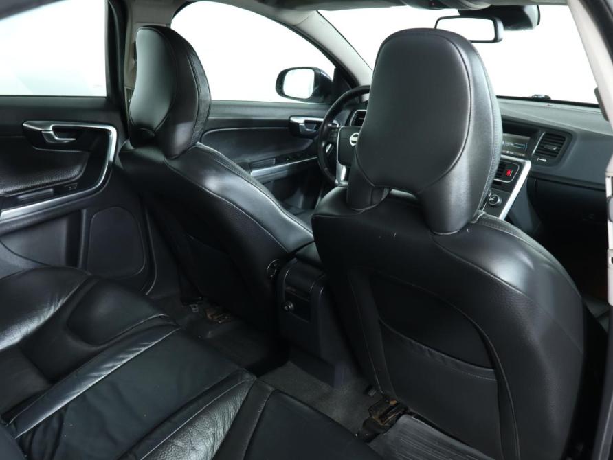 Volvo S60 II Москва  - изображение 22