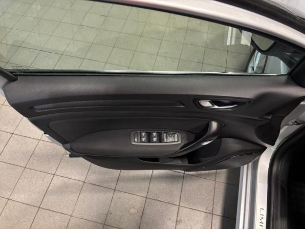 Renault Megane IV с пробегом 2018 года, цена 1 199 000 рублей, 157211 км, универсал, Автокод Объявления